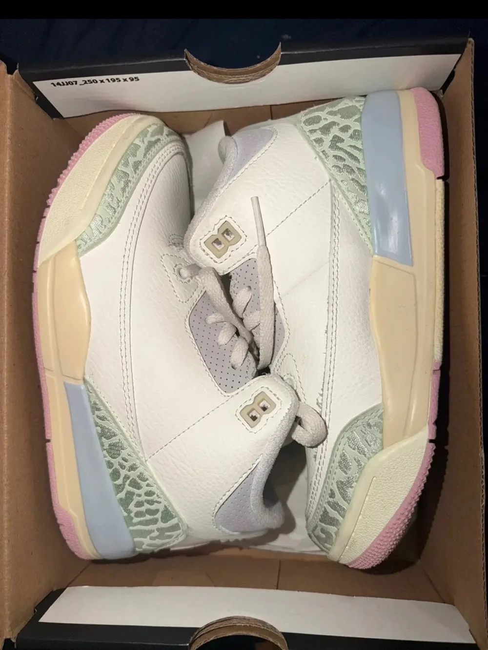 Kids Air Jordan retro 3 White Mint Pink Accent Sneakers